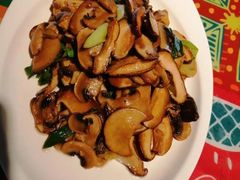 -楼兰古丽新疆菜(钟楼景观店)