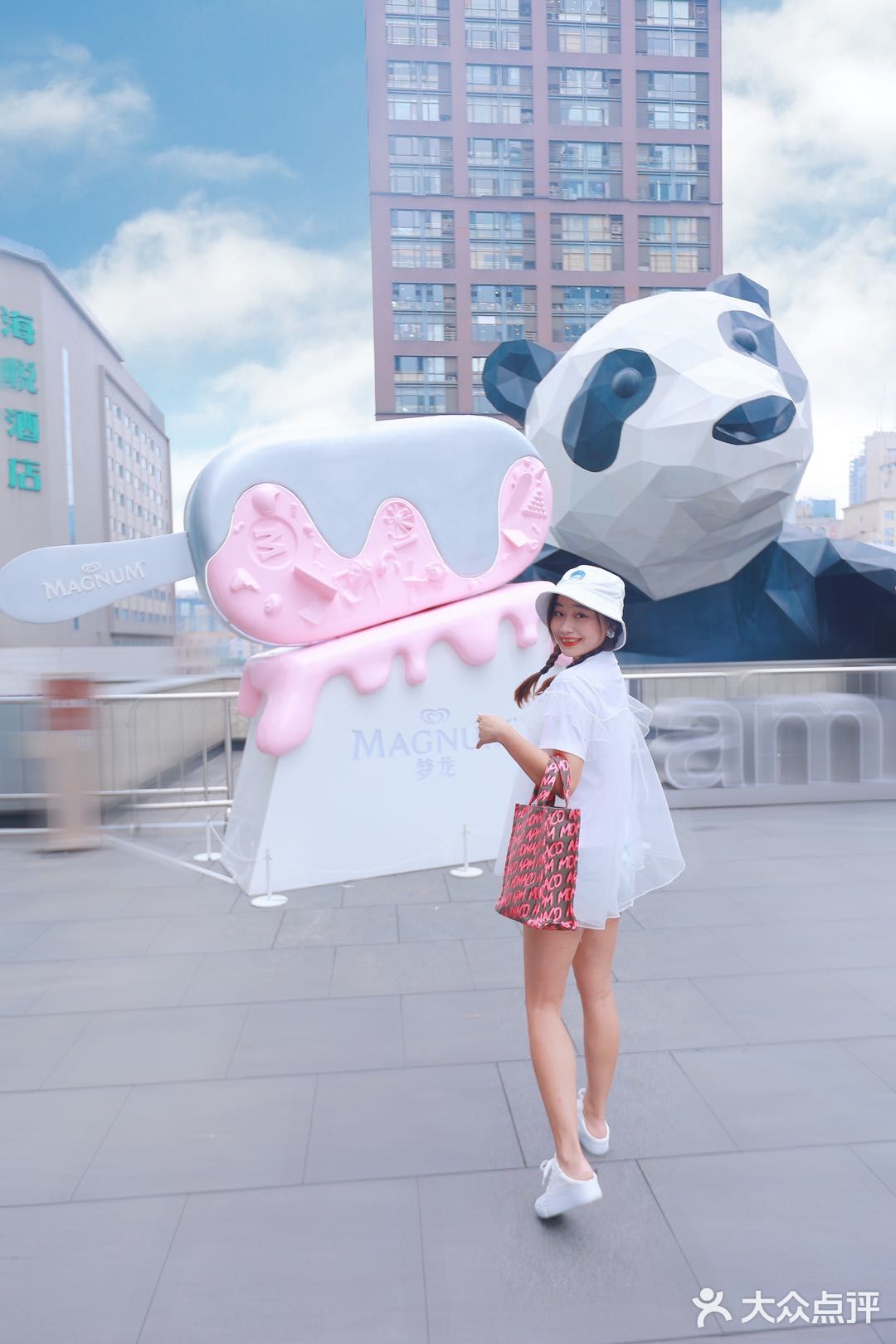 成都出现涂鸦冰淇淋🍨打卡井宝同款梦龙欢愉特展