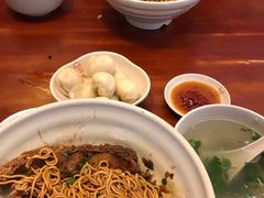 -佬钱湾仔(衣裳街店)