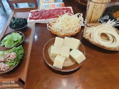 -黔有有贵州酸汤夺夺粉火锅(五味十字店)