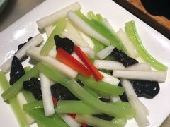 木耳莴笋山药-绿茶餐厅