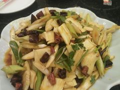 -瑞杰烧烤店·24小时营业(山东路店)