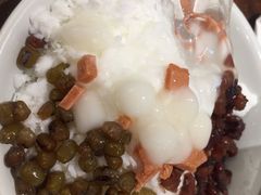 -四小区火锅·巷子里的重庆火锅(花照壁店)
