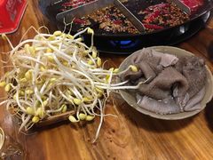 -利姐牧牛匠老火锅(兰花店)