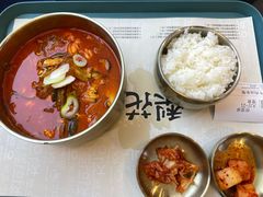 辣牛肉汤-梨花牛肉汤饭(仁恒伊势丹店)