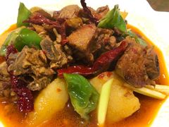 新疆大盘鸡-清真·玛丽亚新疆菜主题餐厅(浙江中路店)