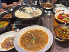 -香山湖家家宴(中山陵店)