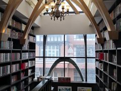 -钟书阁(松江泰晤士小镇店)