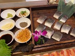 -围炉肉舍•炭烤活鳗•丹东海鲜烤肉(步行街店)