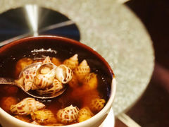 古越陈酿煮花螺-杭州西子湖四季酒店·金沙厅