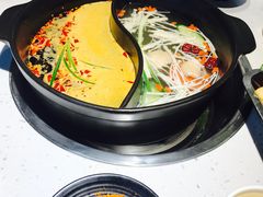 -钢管厂五区小郡肝串串香(奥克斯广场锦城万达店)