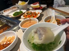 -海底捞火锅鲜切牛肉主题店(长寿路店)
