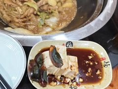 -三里屯土灶炖公鸡地锅鸡(江东店)