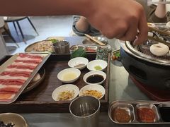 -围炉肉舍•炭烤活鳗•丹东海鲜烤肉(步行街店)