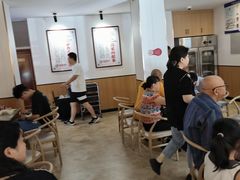 -闫家驴肉老店(华电一校店)