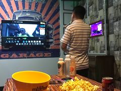 -蓝乐光量贩KTV(浦东禹悦汇店)