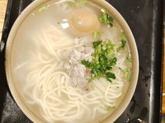 -亮亮面馆(经六路店)