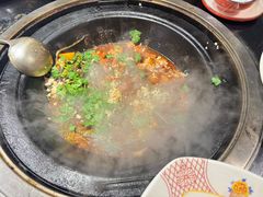 -刘淑芬·活鱼铁锅炖(北京首店)
