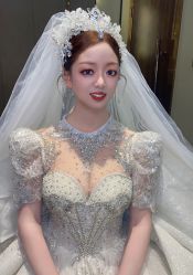 点击看大图 -爱伊人婚纱礼服美妆馆