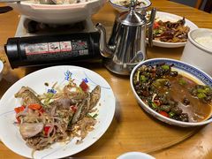 -芦茨金富饭庄·25年老字号·专做稻草鸡