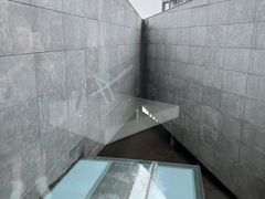 -知美术馆