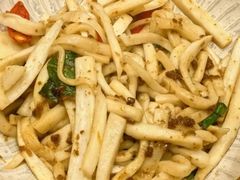 -8PINTS八品脱·日料·烧鸟·精酿小酒馆(莘庄店)