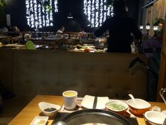 -洪氏嗨捞·广东猪肚鸡·椰子鸡火锅(西咸万象城店)