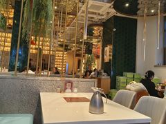 -红樱桃·欢乐餐厅(太原里店)