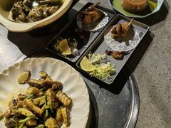 -郑猛记石岐鸽主题餐厅(长江店)
