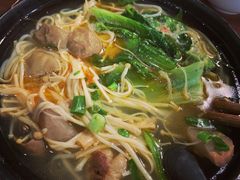 酸萝卜肥肠米线-李米线(武陵路店)
