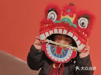  浙江美术馆有一个年的艺术展 还是挺有意思的