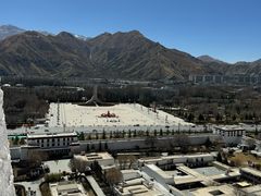 -拉萨圣地天堂洲际大饭店-自助餐厅