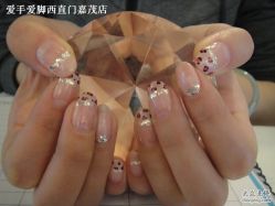 爱手爱脚彩绘光疗甲-摩睫+皮肤管理·科学美容中心