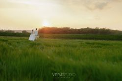 -至臻微拉婚纱摄影