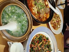 -嫩芽 ·地道重庆菜(十八梯露台夜景店)