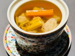 茅根竹蔗炖唐排-御膳汤品(猎人坊店)