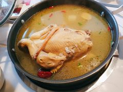 一只鸡火锅-七八冷面·延边朝鲜族美食(圣熙八号店)