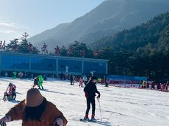 -大别山南武当滑雪场