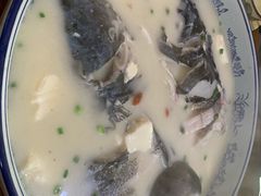 有机鱼头浓汤-浔味·山屿湖·正宗淳牌全鱼宴老字号