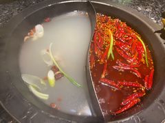 大骨鸳鸯锅-蜀大侠火锅(四川北路店)