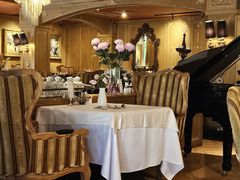 -火车头法国西餐厅