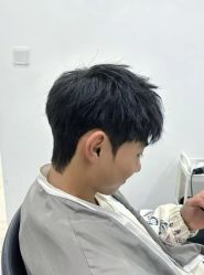 -D.G造型·烫发染发接发