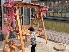 -田园东方蜜桃村的田野营地