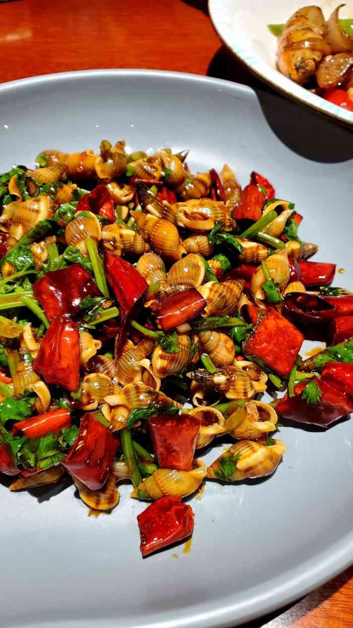 家鑫海鲜馆辣炒海螺丝(江北店)-"菜品食材都很新鲜,一楼点海鲜都是