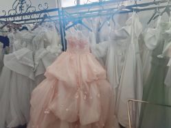 -三河市薇拉风情婚纱摄影店