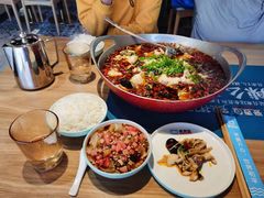 -爱妻鱼•老体北重庆水煮鱼•川菜(白云路店)