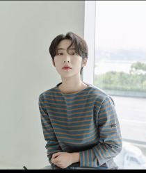 -变画·发型STUDIO