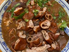 卤煮火烧-门框胡同百年卤煮(新街口店)