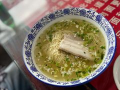 枫镇大肉面-美味斋(西北街店)