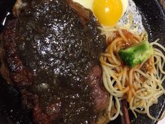 -皇品世家牛排(七一路店)